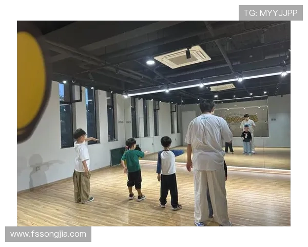 赛后复盘分析:北京街舞队与深圳街舞队的精彩对决与经验总结