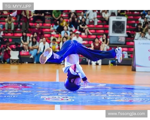 赛后复盘:北京街舞队与杭州街舞队的团队协作与表现分析